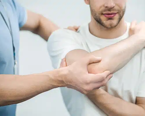 walk-in Patient getting a check up for their shoulder and elbow pain<br />