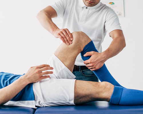walk-in Injured athlete getting examined